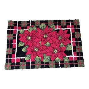 Christmas Poinsettia Hand Hooked Runner Rug 31" x 20"